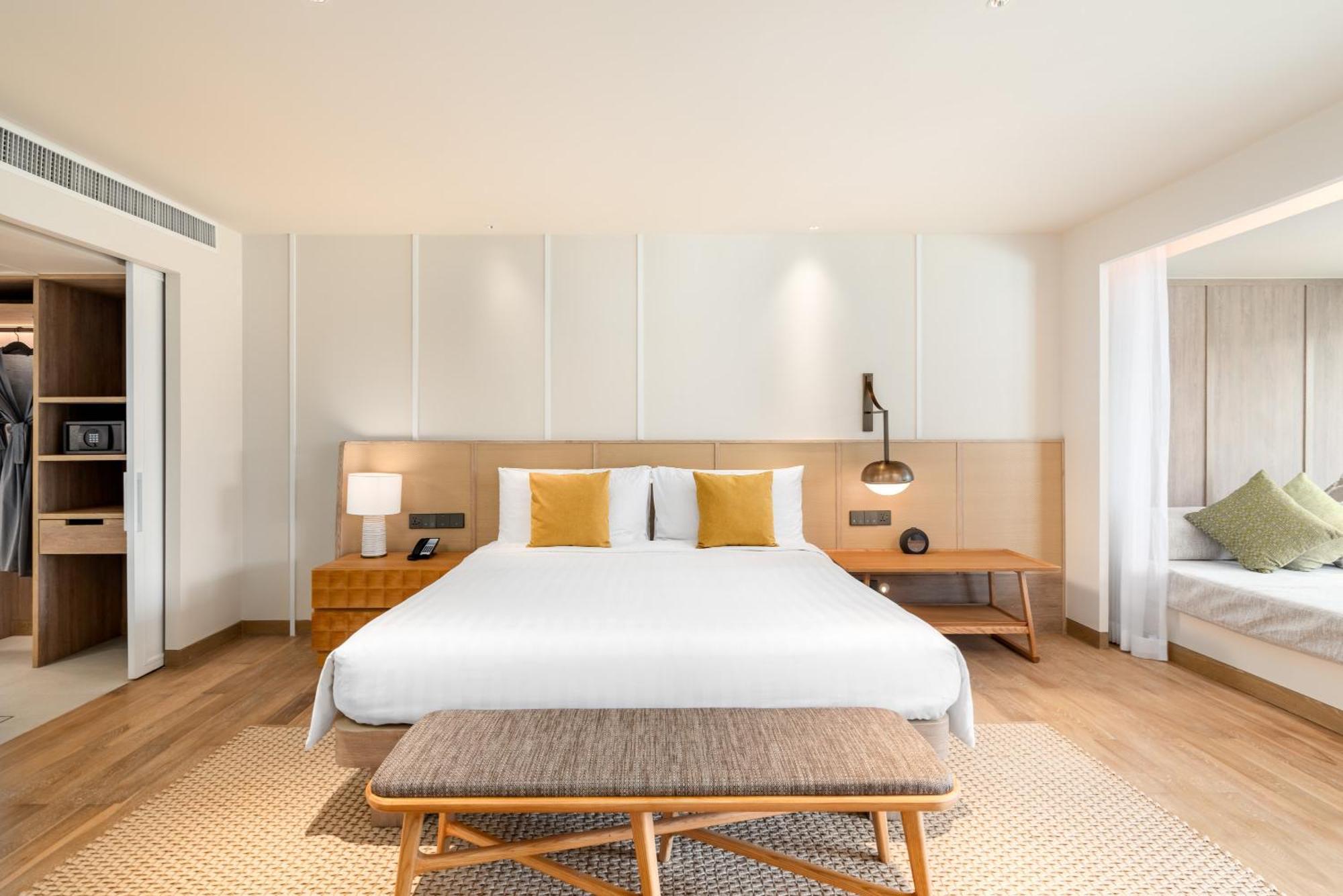 منتجع أوتريجر لاجونا بيتش فوكيت شاطئ بانغ تاو المظهر الخارجي الصورة A bedroom at the hotel